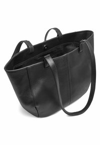 Borsa a tracolla nera in pelle con superficie texturizzata, due manici corti e una lunga tracolla. Design con apertura superiore e interno spazioso.