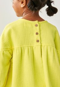 Next TEXTURED-REGULAR FIT - Hverdagskjole - yellow