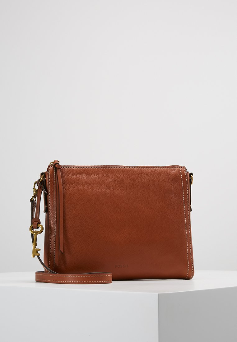 Fossil EMMA CROSSBODY Skulderveske brown Zalando.no Fossil RYDER CROSSBODY Skulderveske medium brown