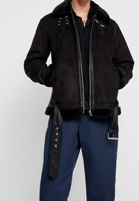 Jack & Jones Bunda z umělé kůže - black