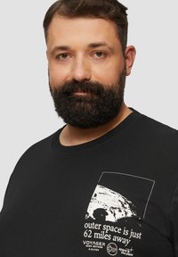 s.Oliver - T-shirt z nadrukiem