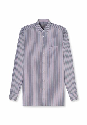 Herenoverhemd met lange mouwen, blauwe, witte en rode verticale strepen, knoopkraag en een borstzak, weergegeven op een witte achtergrond.