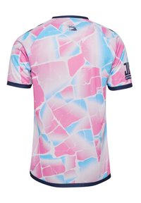 Kurzarm-Sportshirt mit einem pastellfarbenen Design in Rosa, Blau und Weiß. Mit einem Marineblauen Kragen und Ärmelverzierungen. Leichter Stoff.