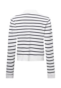 Weißes Langarmhemd mit marineblauen horizontalen Streifen, erhältlich mit einem Polo-Kragen und Rippbündchen. Glatte Textur mit lässigem Schnitt.