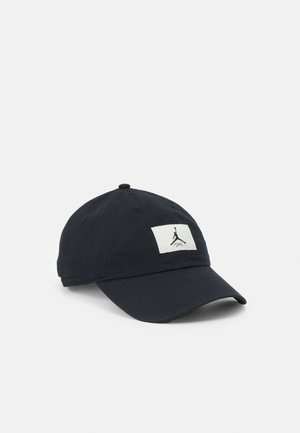 CLUB PATCH - Cap - black/white