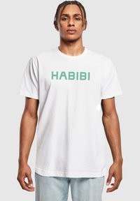 Mister Tee HABIBI CREST - T-shirts med print - white