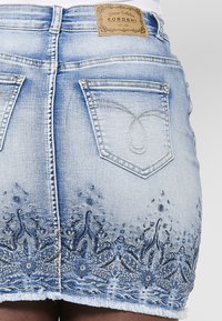 Koroshi SHORT - Denimová sukňa - azul cl light blue