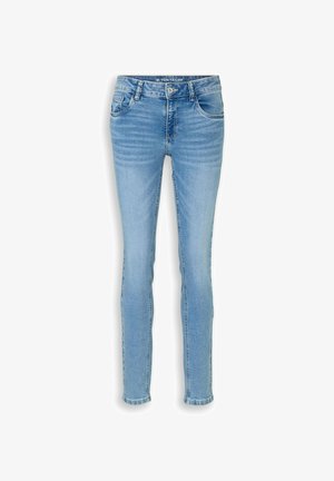 Jean slim bleu clair avec poches avant, passants de ceinture et fermeture à bouton, présenté sur fond blanc.