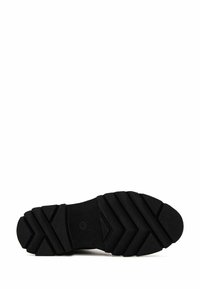 Suela de zapato de goma negra con un patrón de superficie en zigzag. Presenta una base plana y ranuras definidas para ofrecer tracción y estabilidad.