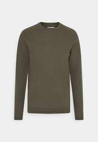 Maglione verde oliva realizzato in un morbido e leggero tessuto. Presenta maniche lunghe, un collo rotondo e polsini e orlo a costine. Texture liscia.