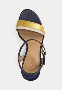 Lauren Ralph Lauren GWEN COLOR-BLOCKED NAPPA LEATHER SANDAL - Klasične pete - refined navy/modern gold/white