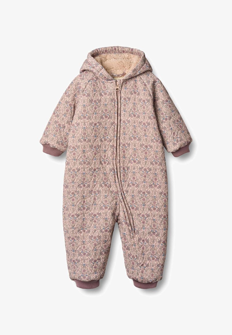 Pikowany kombinezon w miękkim różowym kolorze z kwiatowym wzorem, wyposażony w kaptur, przedni zamek błyskawiczny oraz ściągacze na rękawach dla dopasowania. Wnętrze wyściełane polarem.