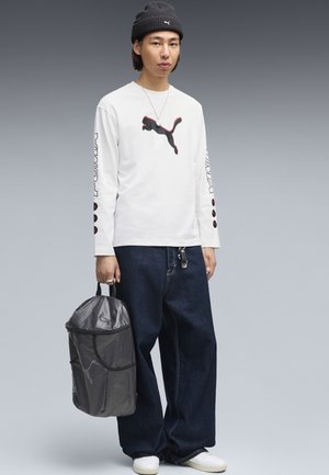 Puma, PUMA SPORT RELAXED STREET LANGARMSHIRT - Langarmshirt - white