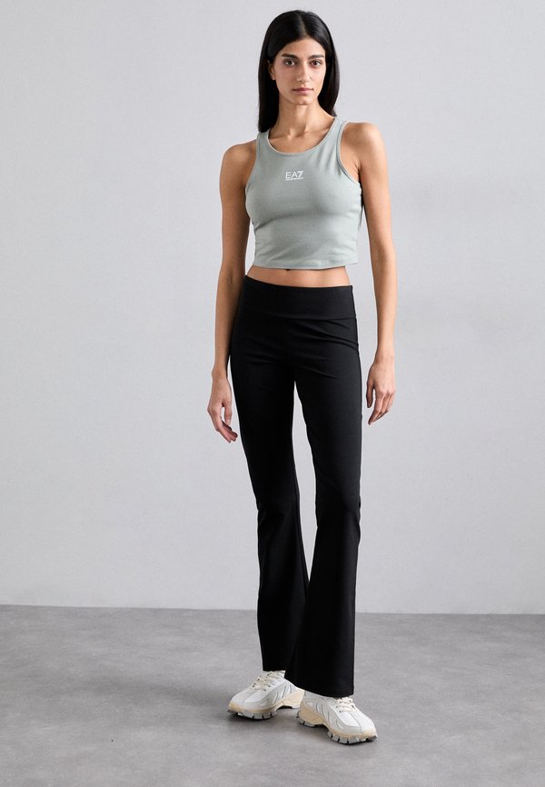 TANK - Top - shadow2