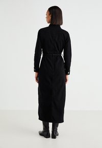 ONLY ONLMYTH LIFE BELT DRESS - Robe en jean - washed black