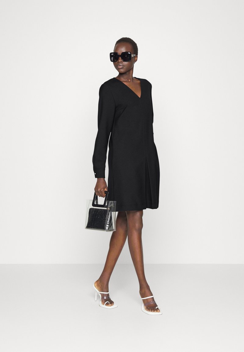 Damen Freizeitkleider | BOSS DITAMA Freizeitkleid black/schwarz - YR64498 Damen Freizeitkleider | BOSS DITAMA Freizeitkleid black/schwarz - YR64498