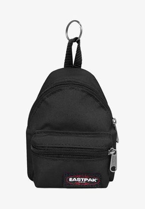 Czarny nylonowy mini plecak z dwoma zamykanymi na zamek komorami, górnym uchwytem i metalowym zaczepem na klucze. Na froncie logo Eastpak.