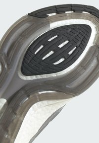 adidas Performance ULTRABOOST 22 szary