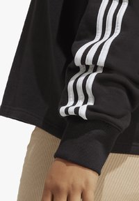 adidas Sportswear IN3S FT CR HD PS - Bluză de molton - black/white