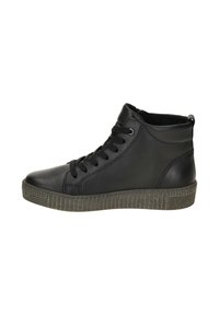 Czarne skórzane sneakersy typu high-top z okrągłym noskiem, sznurowanym zapięciem, teksturowaną szaro-rubberową podeszwą oraz subtelnymi detalami przeszycia na bokach.