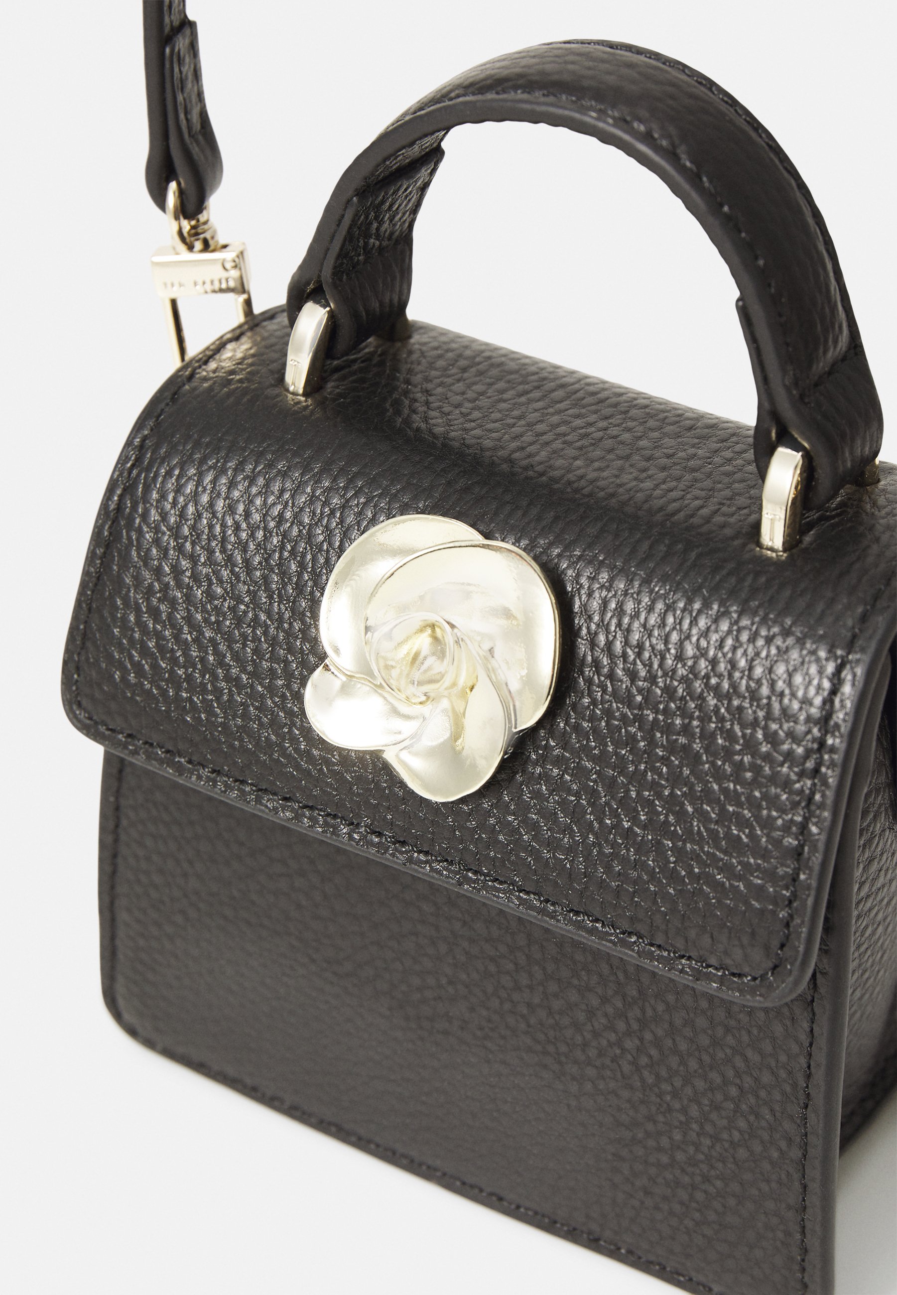 ★TED BAKER★ROSLIE 花モチーフハンドバッグ ショルダーバッグ ROSLIE - BLACK | Bags | Ted Baker London - Croatia