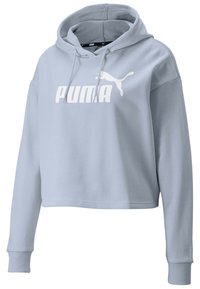 Lichtblauwe cropped hoodie met lange mouwen, een voorste kangoeroe-pocket en een witte Puma-logo en tekst op de borst.