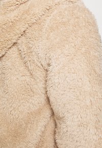 ONLY Forro polar - beige