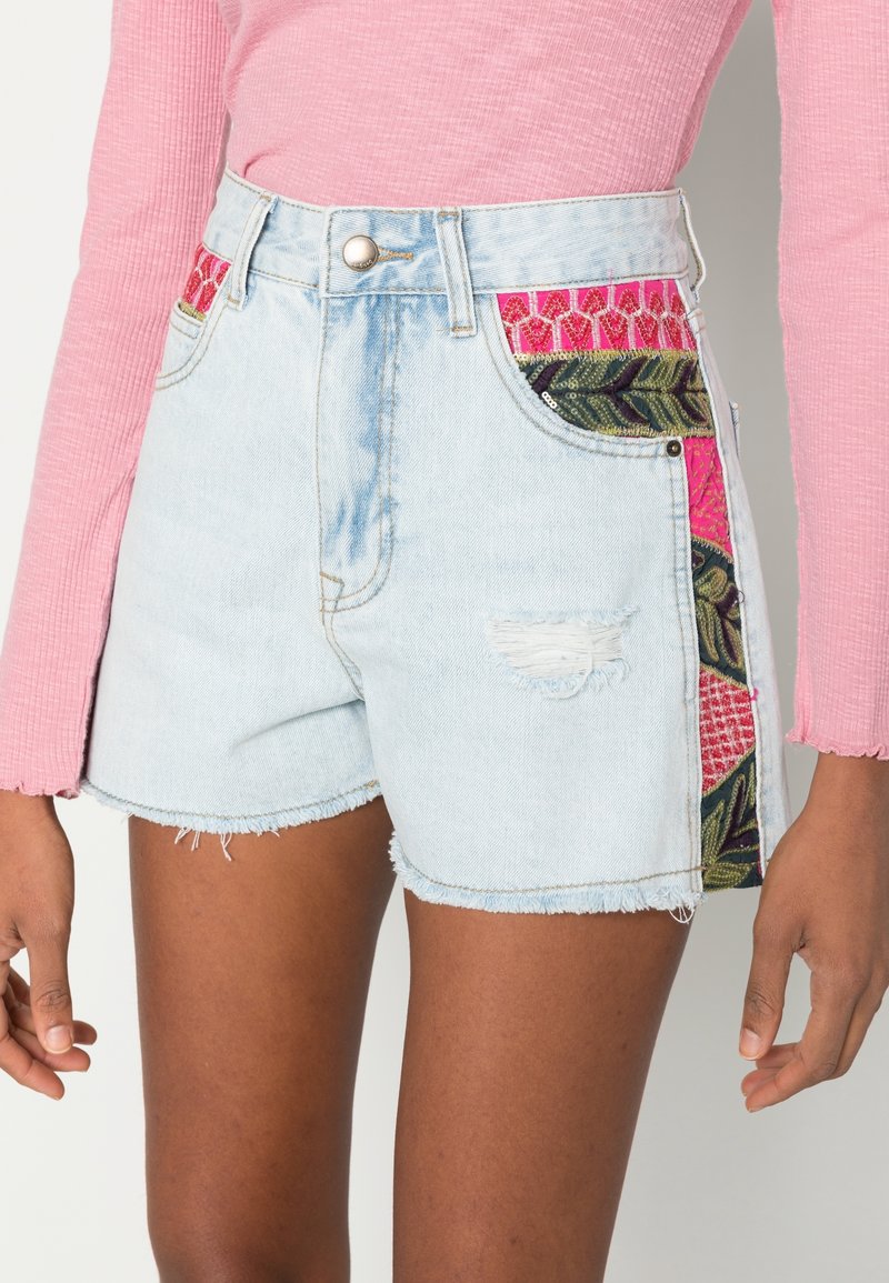 Desigual Shorts vaqueros blue denim (Segunda mano)