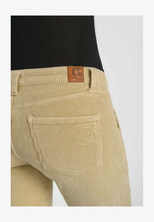 Le Temps Des Cerises, PANTALON FLARE FLAREVEL - Pantaloni - blanc