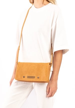 CLASSIC - Cross body bag - camel