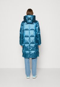 Mos Mosh JACKET - Páperový kabát - bluesteel