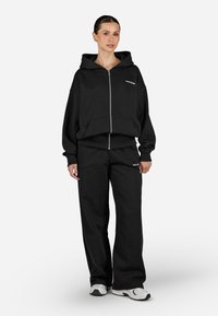 Pegador CLARITA OVERSIZED  - Felpa con zip - washed black/white