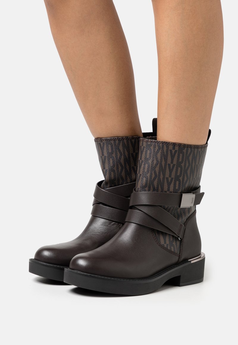 DKNY TAETA STRAPPY BOOTIE Platform ankle boots brown Zalando.ie