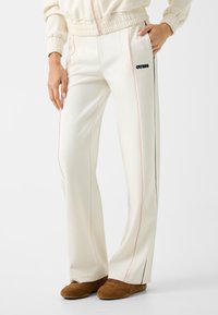 Unausgewählt, weiß