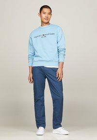 Tommy Hilfiger MERCER ESSENTIAL - Broek - aegean sea
