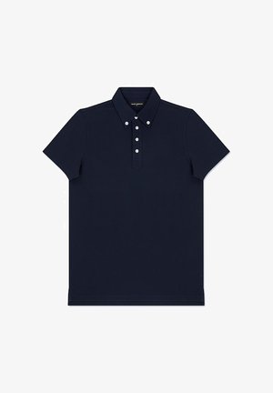 Granatowy krótki rękaw polo z kołnierzykiem zapinanym na guziki oraz czterema białymi guzikami na listwie.