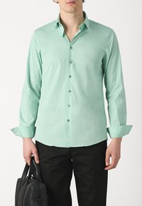 Calvin Klein Formální košile - lichen