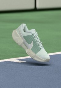 Non sélectionné, steam/white/barely green/sea glass