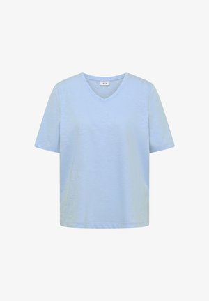 Lyseblå T-shirt med korte ærmer, V-udskæring, løs pasform og et lille mærke syet ind på indersiden af halsudskæringen.