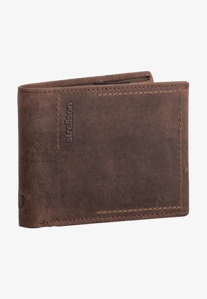 Cartera de cuero marrón con superficie texturizada, diseño bi-fold, logo en relieve y bordes cosidos. Cuenta con un espacio para tarjetas y efectivo.