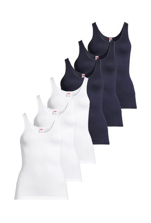 Kuusi hihattomia toppia, kolme valkoista ja kolme mustaa, aseteltuina vuorotellen valkoista taustaa vasten.