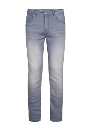 Hellblaue Denim-Jeans mit schmaler Passform, dezenter Ausbleichung, Fünf-Taschen-Design und einem kleinen roten Akzent am vorderen Knopf.
