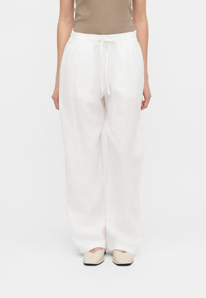Vero Moda Petite VMLINN PANTS  - Stoffhose - snow white
