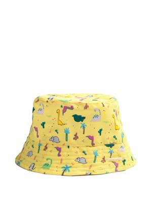 Sombrero tipo cubo amarillo con patrones de dinosaurios coloridos, palmeras, cactus y ratones por toda la tela.