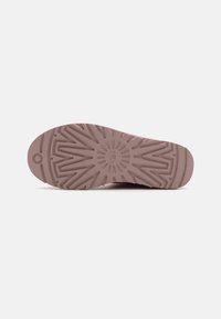 UGG CLASSIC ULTRA MINI - Botas para la nieve - dusty orchid