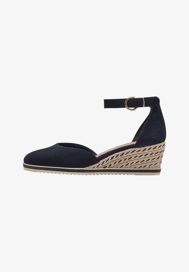 Buy Clarks GLIDE HI SHORE Open Toe Comfort Sandals In Black | 6thStreet Buy Clarks GLIDE HI SHORE Open Toe Comfort Sandals In Black | 6thStreet