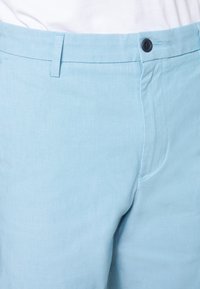 DOCKERS SMART SUPREME FLEX MODERN CHINO - Calções - twin lakes cendre blue