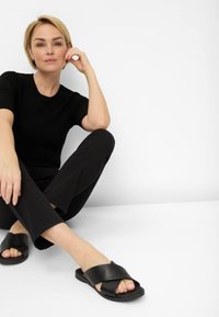 BRAX STYLE PAMINA FUN - Bukser - black