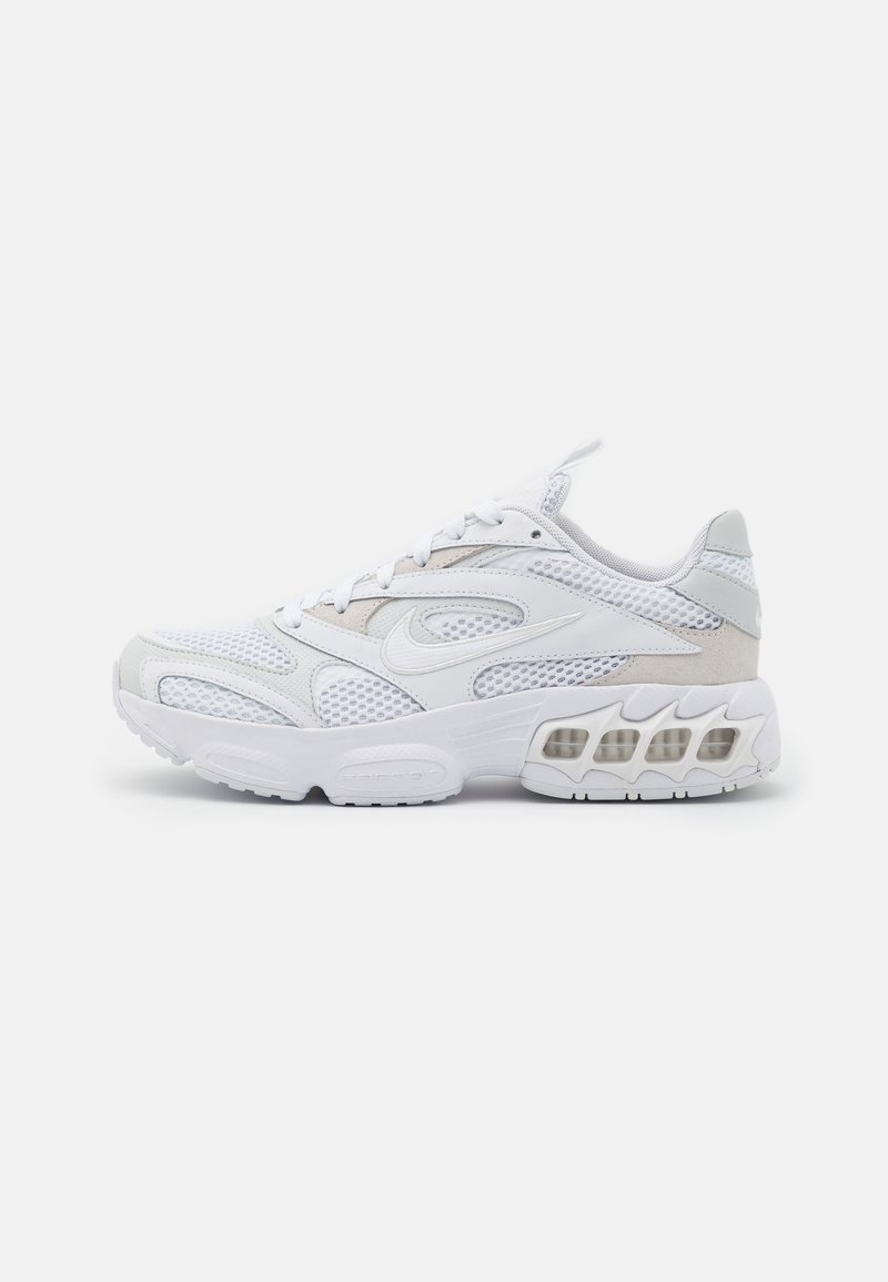 Nike Sportswear - ZOOM AIR FIRE - Sneakers laag - photon dust/white/summit white, Vergroten