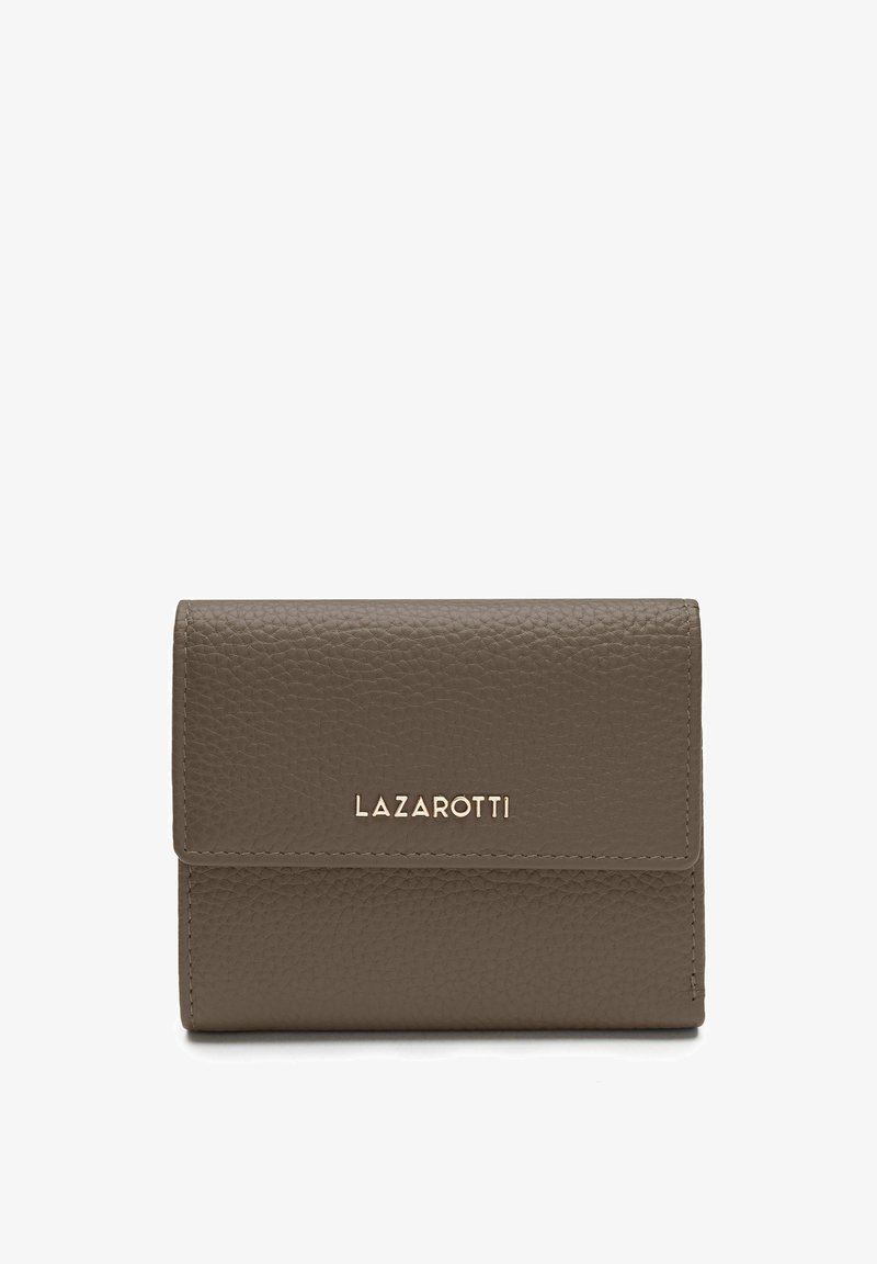 Portefeuille en cuir marron avec une surface texturée, doté d'une fermeture à rabat et d'un logo "LAZAROTTI" en lettres dorées sur le devant.
